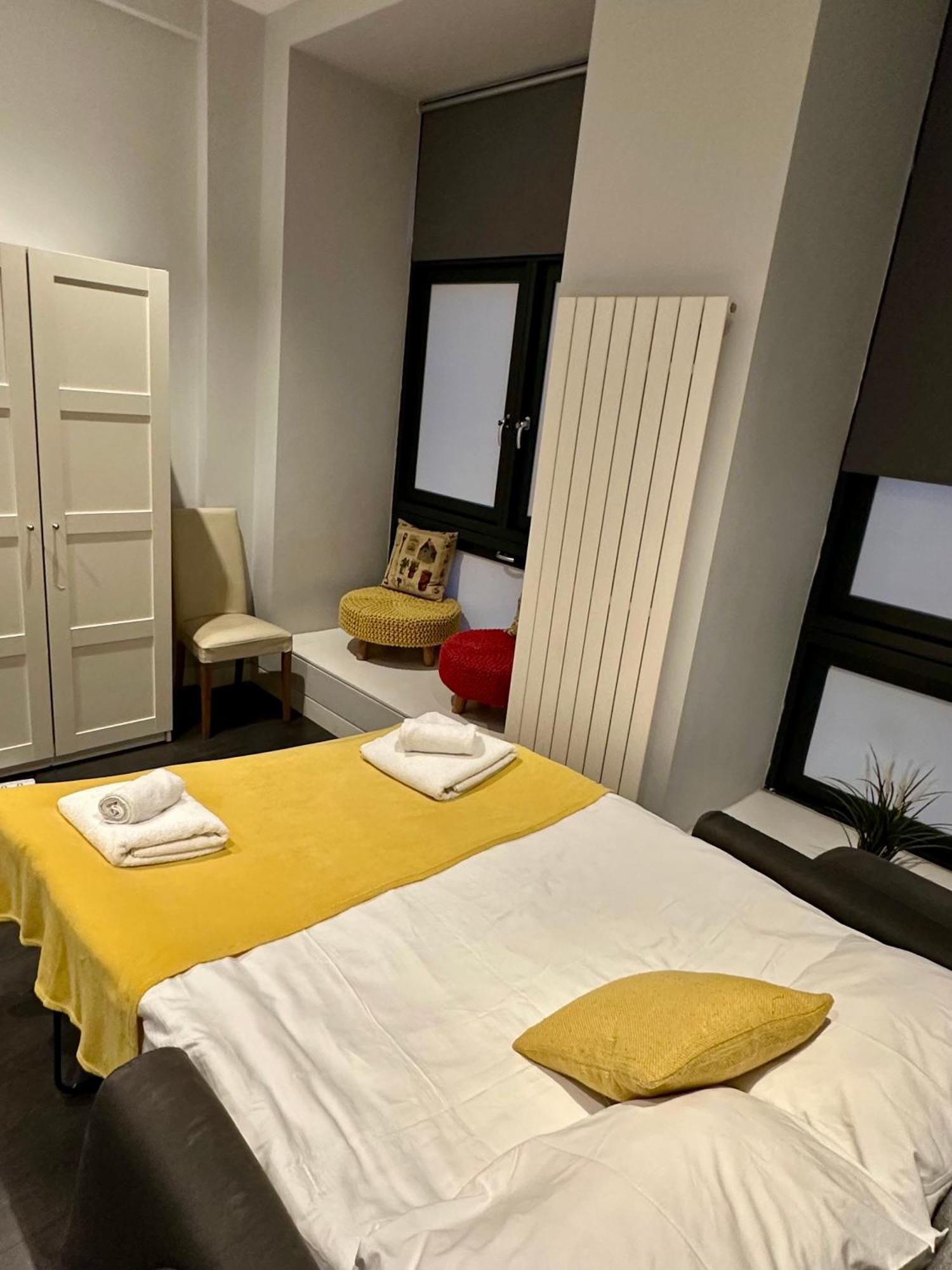 London Regent Apartments Room photo
