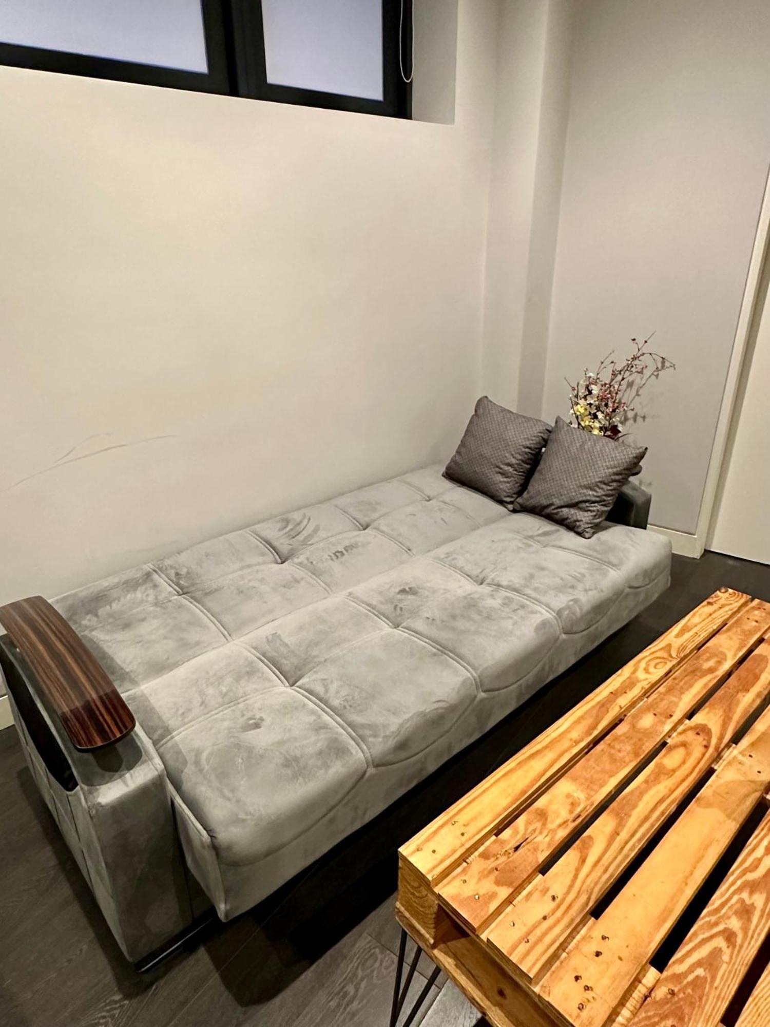 London Regent Apartments Room photo